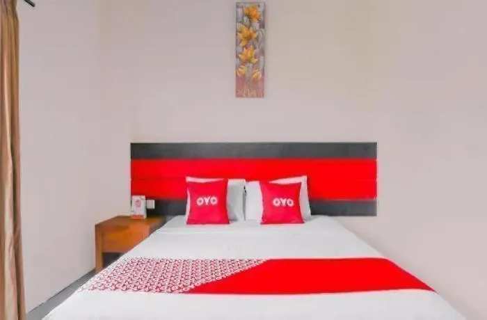 Hotel O Ari 2*